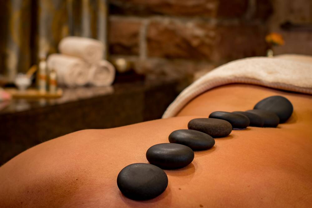 Hot-Stone-Massage Hot-Stone-Massage